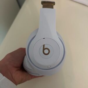 Beats Wireless Headphones
